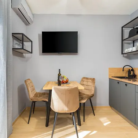 Luxe & Marceta Apartamento Valbandon