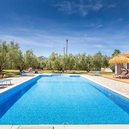 Luxe & Marceta Valbandon